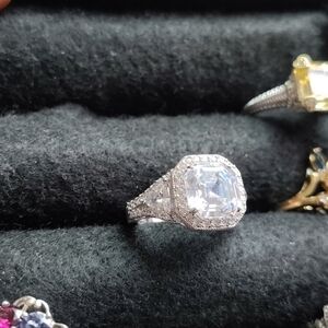 Judith Ripka sterling silver ring.Size 7